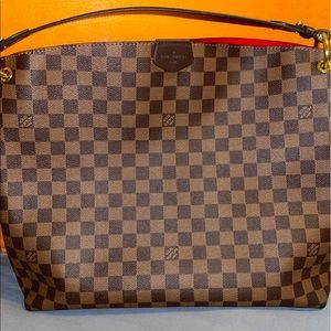 Authentic Louis Vuitton Graceful MM Damier Ebene bag.